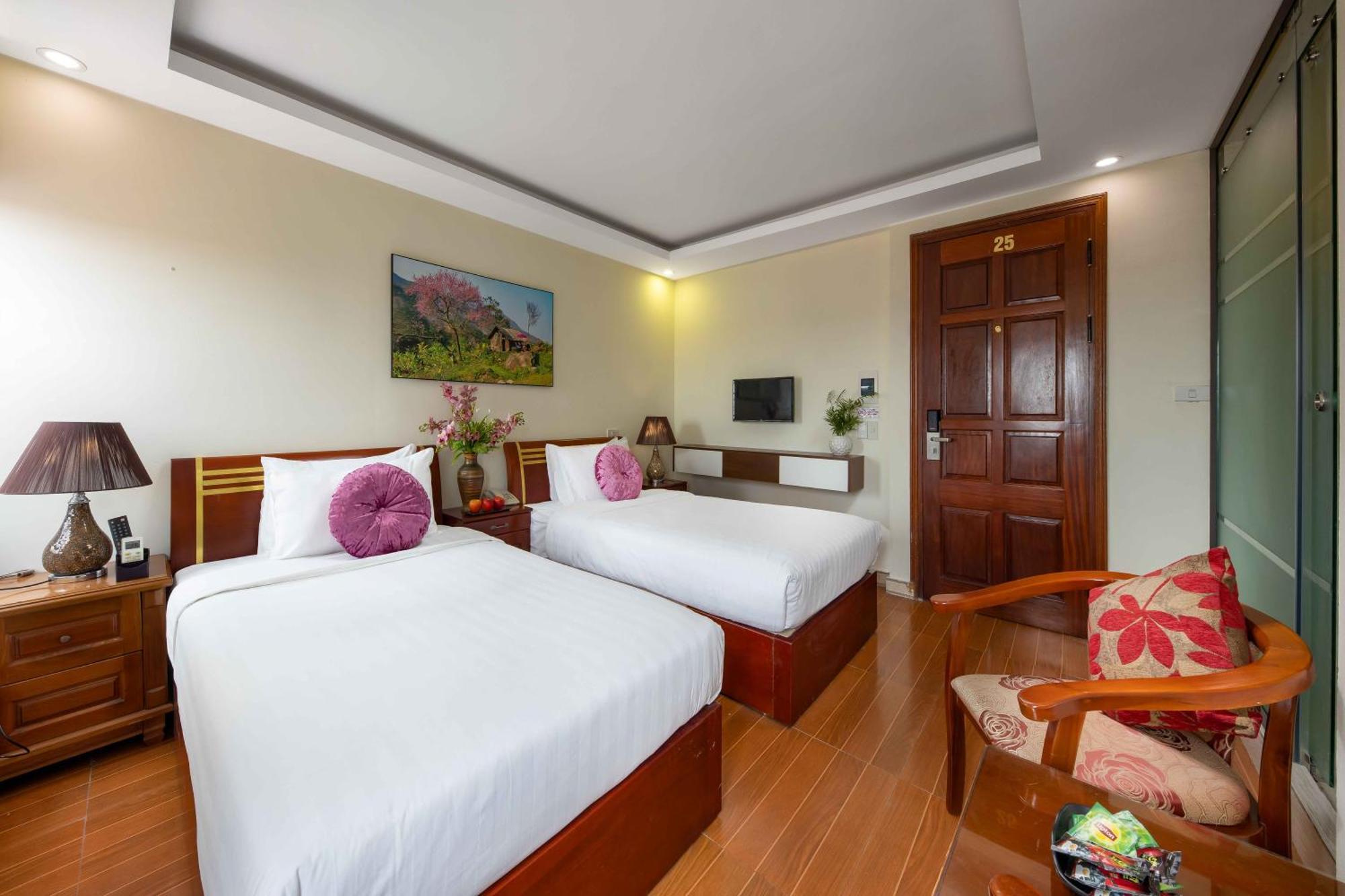 Viet Village Airport Hotel & Restaurants Hanoï Extérieur photo